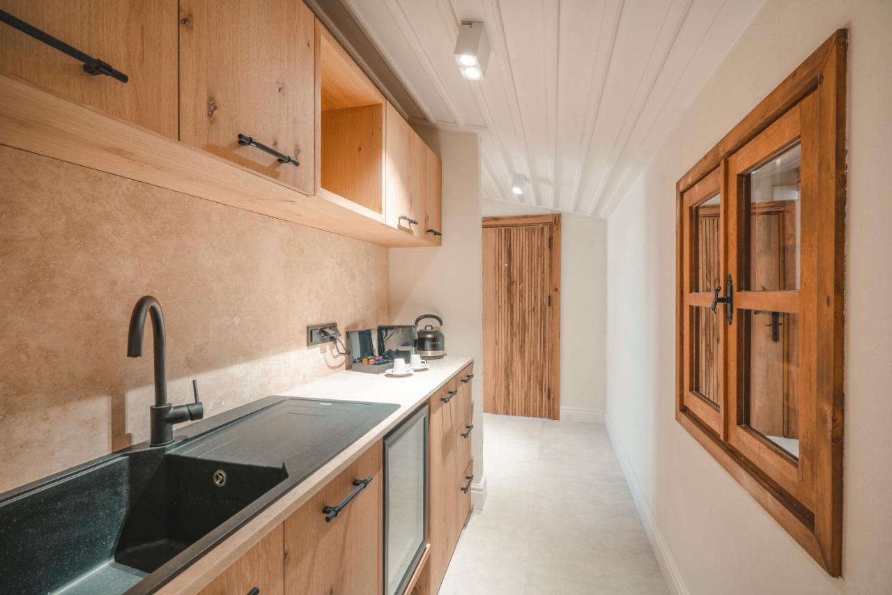 6 Rooms By Azumare Side Eksteriør billede
